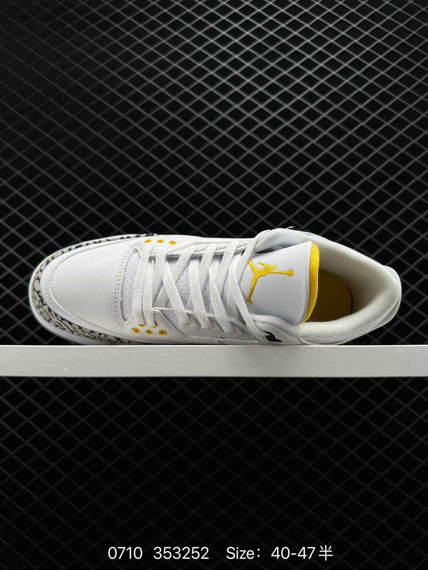 Air Jordan 3 WMNS “Laser Orange”